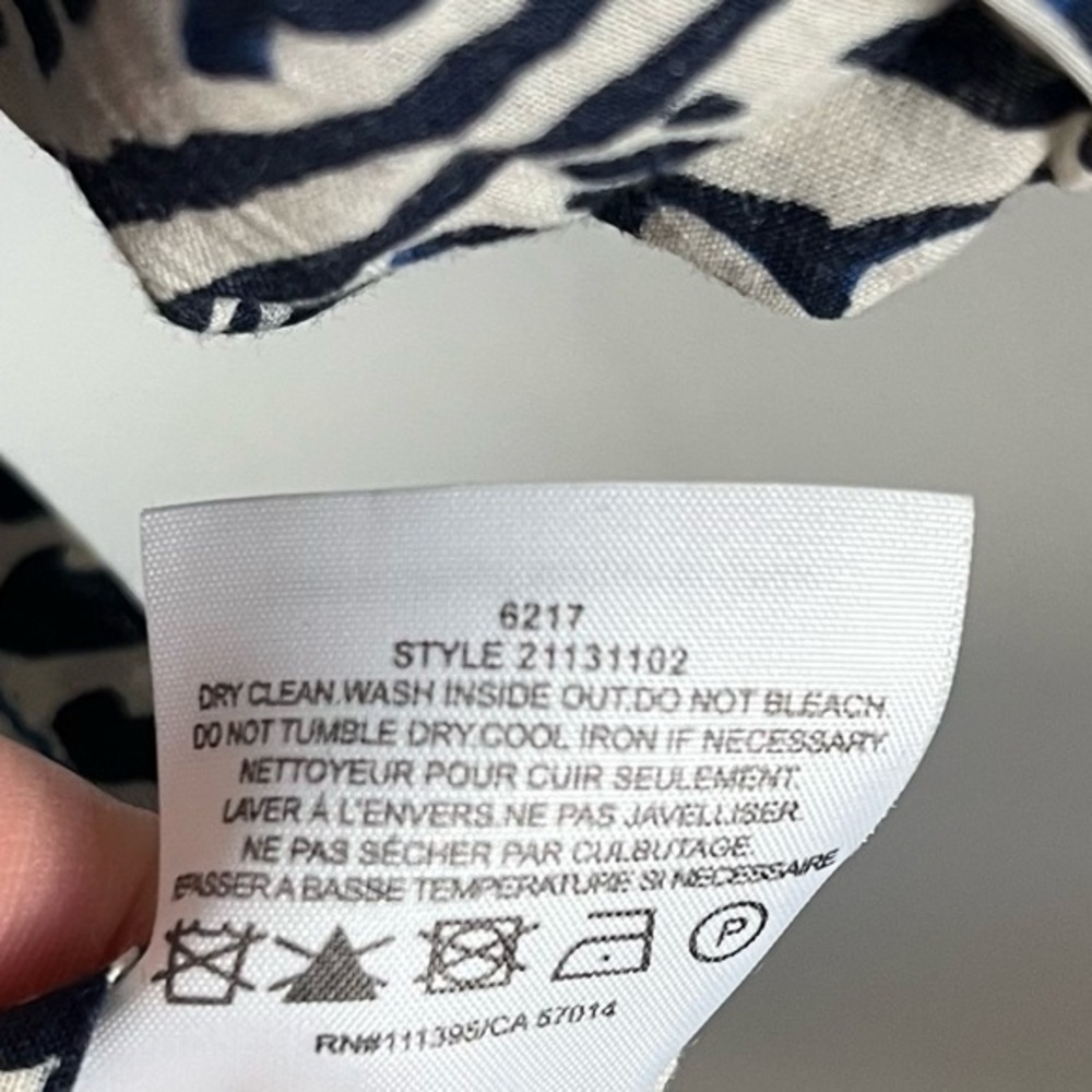 Tory Burch • Blue White Button Front Patterned Bl… - image 5